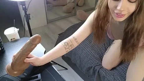 dolly_ll — Stripchat recorded stream image, 02.04.2025 13:20