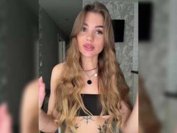 SweetyMia — Bongacams recorded stream screenshot (04 Feb 2025)