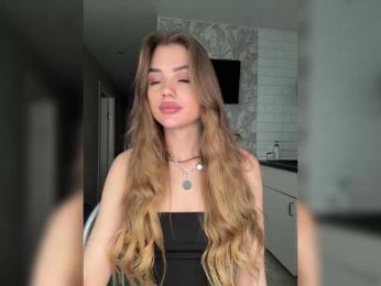 SweetyMia — Bongacams recorded stream screenshot (04 Feb 2025)