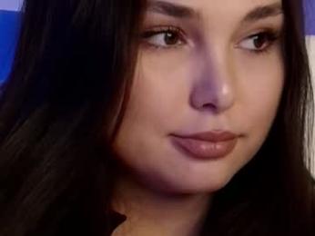 hollyextra — Chaturbate recorded stream image, 02.04.2025 18:00