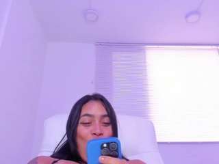 salommecruz — Camsoda recorded stream image, 03.04.2025 14:10