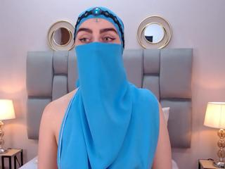 Aliah Manzur — Flirt4free recorded stream screenshot (04 Apr 2025)