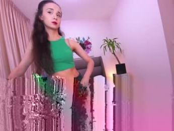 ehotlovea — Chaturbate recorded stream screenshot (04 Apr 2025)