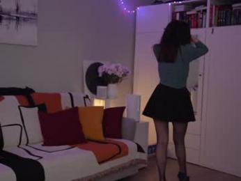 _blackbee_ — Chaturbate recorded stream image, 05.04.2025 10:20