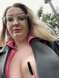 Teya_moon_ — Stripchat recorded stream image, 05.04.2025 11:10
