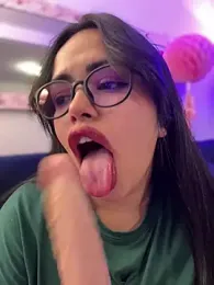 andra_rose — Stripchat recorded stream image, 06.04.2025 23:10