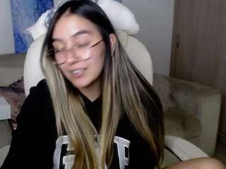 alexyferrer — Camsoda recorded stream image, 07.04.2025 22:40