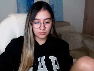 alexyferrer — Camsoda recorded stream image, 07.04.2025 22:40