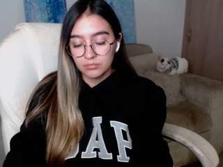 alexyferrer — Camsoda recorded stream image, 07.04.2025 22:40