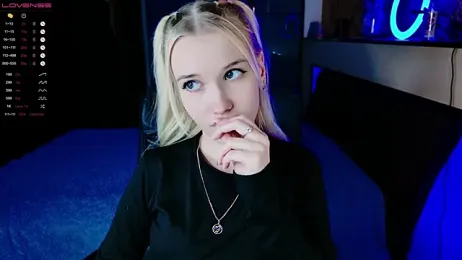 ShhhO_O — Stripchat recorded stream image, 08.04.2025 11:40
