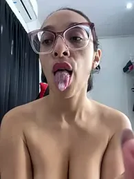 Ninnfa — Stripchat recorded stream image, 08.04.2025 14:50