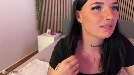 LizaRoxx — Stripchat recorded stream image, 08.04.2025 20:00