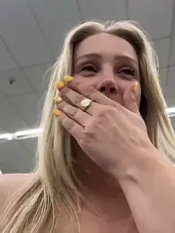 lexi_luv — Stripchat recorded stream screenshot (08 Apr 2025)