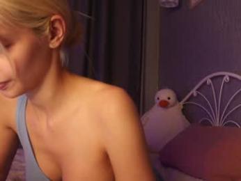 lesi_moonie — Chaturbate recorded stream image, 09.04.2025 15:10