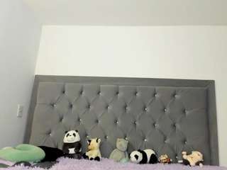 maggiejones — Camsoda recorded stream image, 09.04.2025 22:10