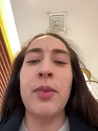 Holly_Play — Stripchat recorded stream image, 10.04.2025 07:40