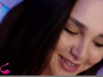hollyextra — Chaturbate recorded stream image, 10.04.2025 18:00