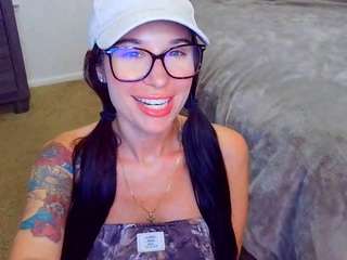 tighttinymilf — Camsoda recorded stream screenshot (11 Apr 2025)