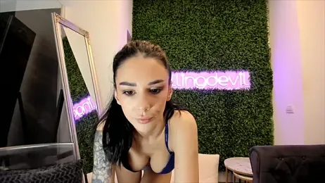 realhotfallingdevil — Stripchat recorded stream image, 05.02.2025 09:00