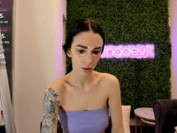 hotfallingdevil — Chaturbate recorded stream screenshot (05 Feb 2025)