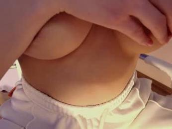 hollyextra — Chaturbate recorded stream image, 12.04.2025 17:30