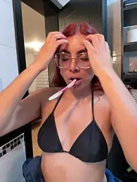 MartinaSooler — Stripchat recorded stream image, 14.04.2025 03:00