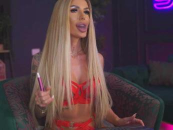 RaquelleVon — Bongacams recorded stream image, 14.04.2025 14:30
