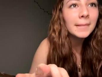 cami_calderon — Chaturbate recorded stream image, 14.04.2025 19:20