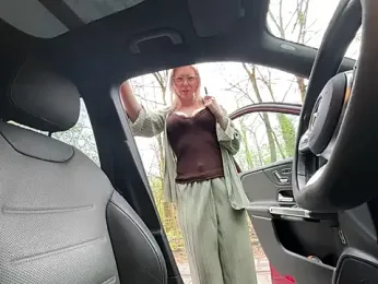 didi-diamond — Stripchat recorded stream image, 15.04.2025 13:20