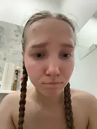 bambi_lu — Stripchat recorded stream image, 15.04.2025 13:10
