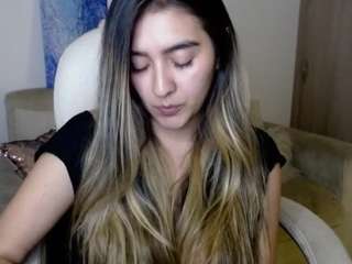 alexyferrer — Camsoda recorded stream image, 15.04.2025 17:00