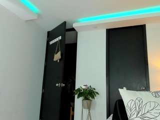 viioletlover — Camsoda recorded stream image, 16.04.2025 00:00