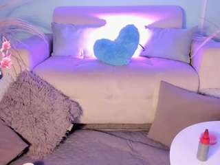 kiimthompson — Camsoda recorded stream image, 16.04.2025 13:20