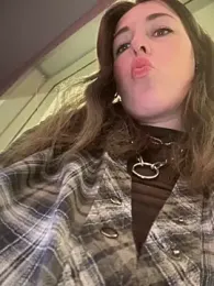 MommmyYummy — Stripchat recorded stream image, 17.04.2025 10:20