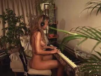 heybanan — Chaturbate recorded stream image, 17.04.2025 16:00