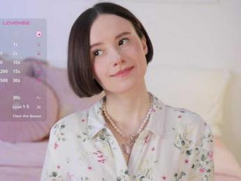 MissEssie — Bongacams recorded stream image, 17.04.2025 14:30