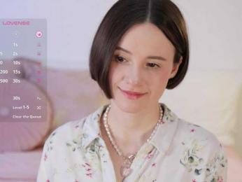 MissEssie — Bongacams recorded stream image, 17.04.2025 14:30