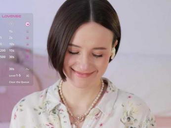 MissEssie — Bongacams recorded stream image, 17.04.2025 14:30