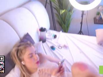 islandladies — Chaturbate recorded stream image, 18.04.2025 03:00
