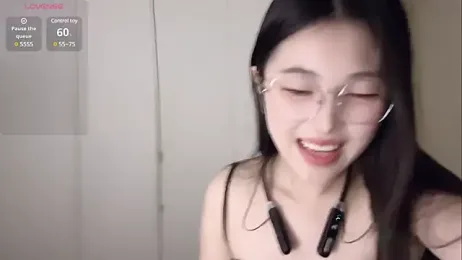 Sweet-Angel999 — Stripchat recorded stream screenshot (18 Apr 2025)