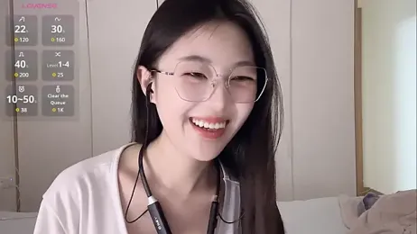 Sweet-Angel999 — Stripchat recorded stream screenshot (18 Apr 2025)