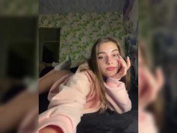 little-devil — Bongacams recorded stream image, 18.04.2025 15:30