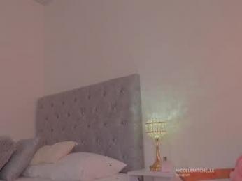 nicolle_mitchelle — Chaturbate recorded stream screenshot (19 Apr 2025)