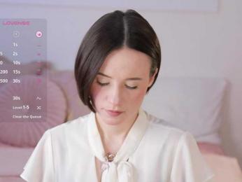 MissEssie — Bongacams recorded stream image, 19.04.2025 16:10