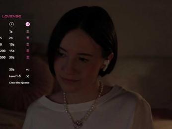 MissEssie — Bongacams recorded stream image, 19.04.2025 16:10