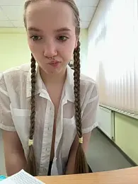 bambi_lu — Stripchat recorded stream image, 20.04.2025 10:50