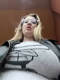 Teya_moon_ — Stripchat recorded stream image, 20.04.2025 11:40