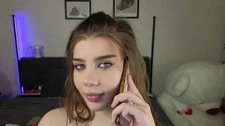 dolly_ll — Stripchat recorded stream image, 20.04.2025 13:20