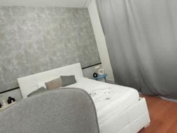 ehotlovea — Chaturbate recorded stream screenshot (21 Apr 2025)