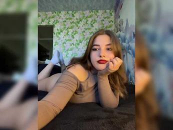 little-devil — Bongacams recorded stream image, 21.04.2025 05:20